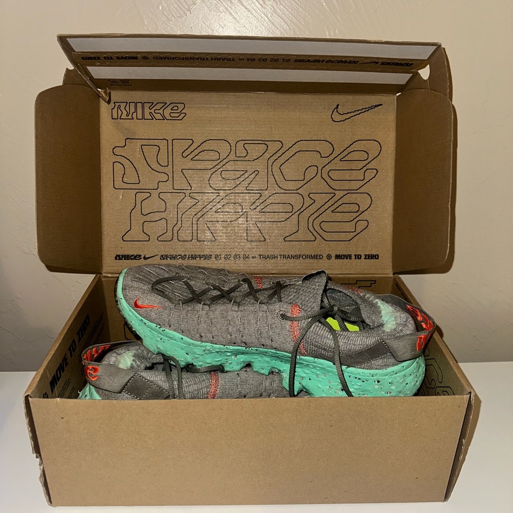Men’s Nike Space Hippie - Size 9.5